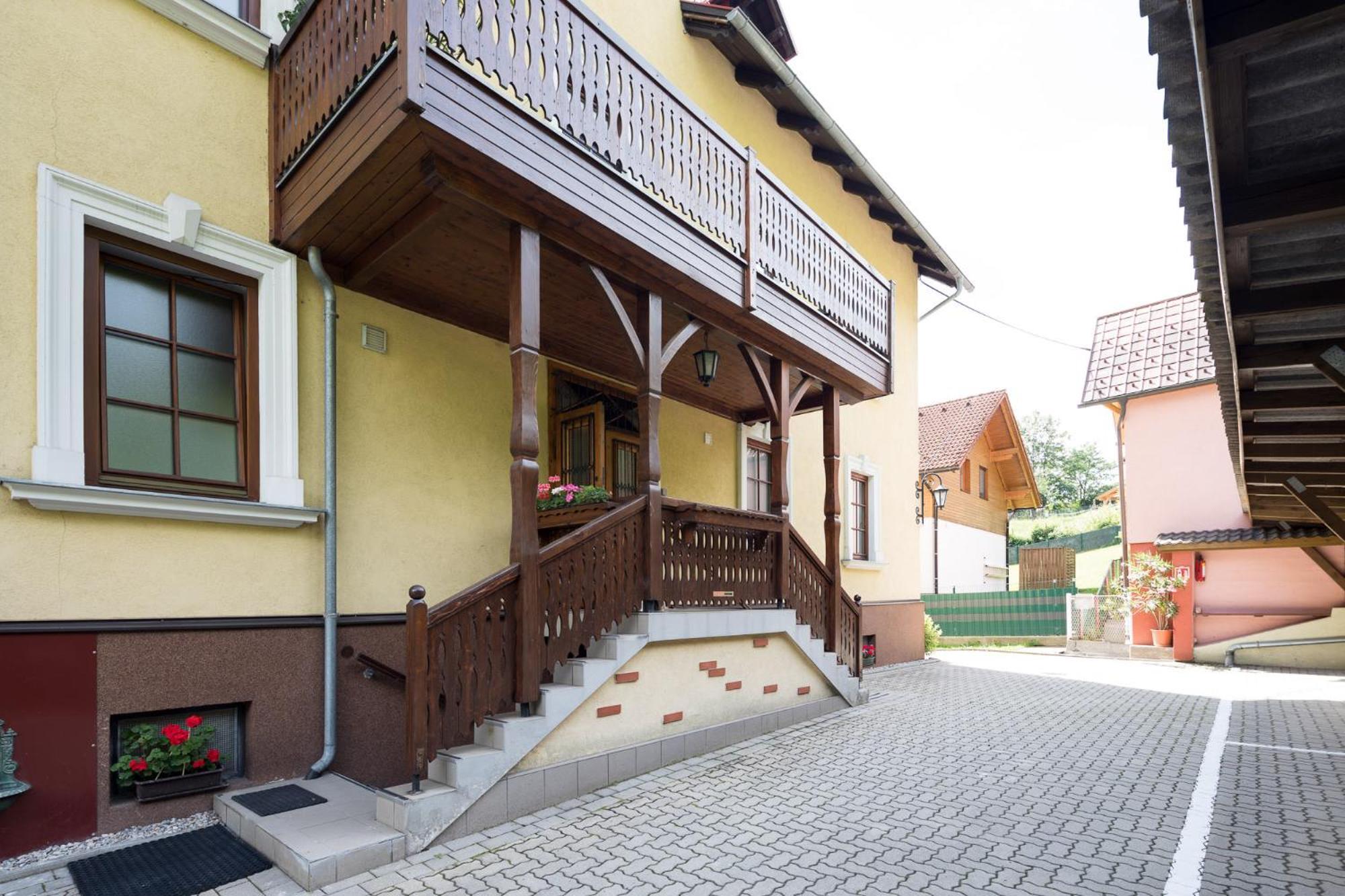 Villa Ganzstein Murzzuschlag Exterior photo